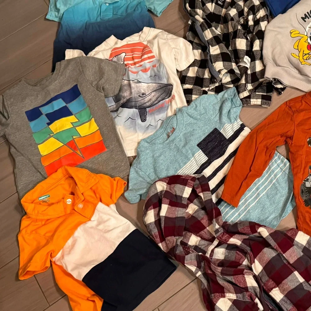 10pc bundle lot 3T - 5 shirts 4 long sleeve 1 sweatshirt no stains or wear